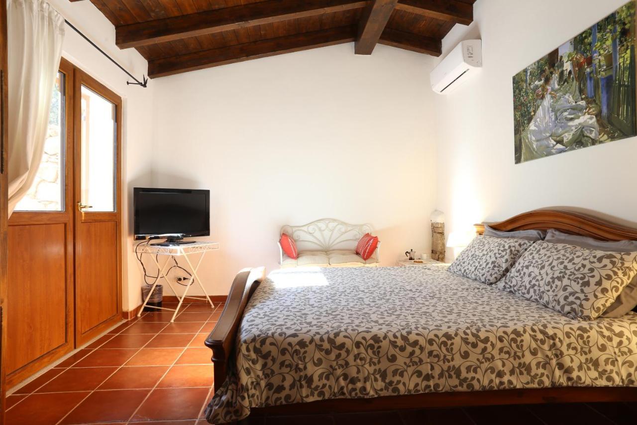 Villa Anastasia Cugnana Exterior photo